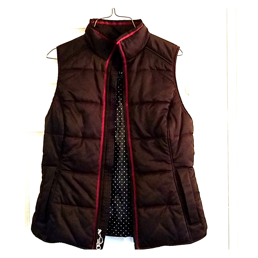 Ariat down vest. Size small